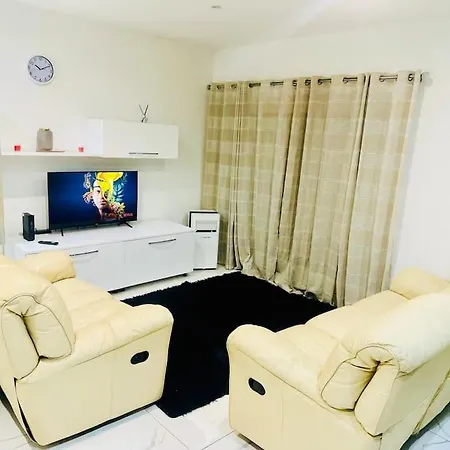 Appartamento Xl Marina Apartment, 5 Bedroom Queen Beds, Walk To Sliema St Julian's *