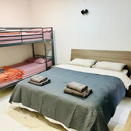 Xl Marina Apartment, 5 Bedroom Queen Beds, Walk To Sliema St Julian's * Gzira