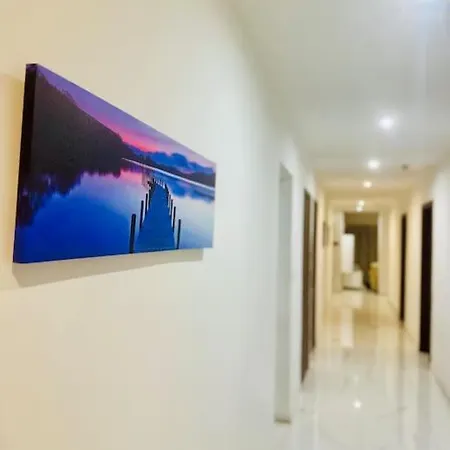Xl Marina Apartment, 5 Bedroom Queen Beds, Walk To Sliema St Julian's *
