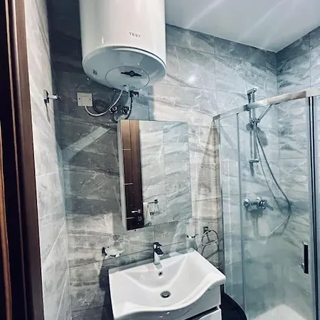 Xl Marina Apartment, 5 Bedroom Queen Beds, Walk To Sliema St Julian's Gżira